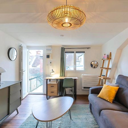 Apartamento La Parenthese Sous Les Toits Fontainebleau Exterior foto
