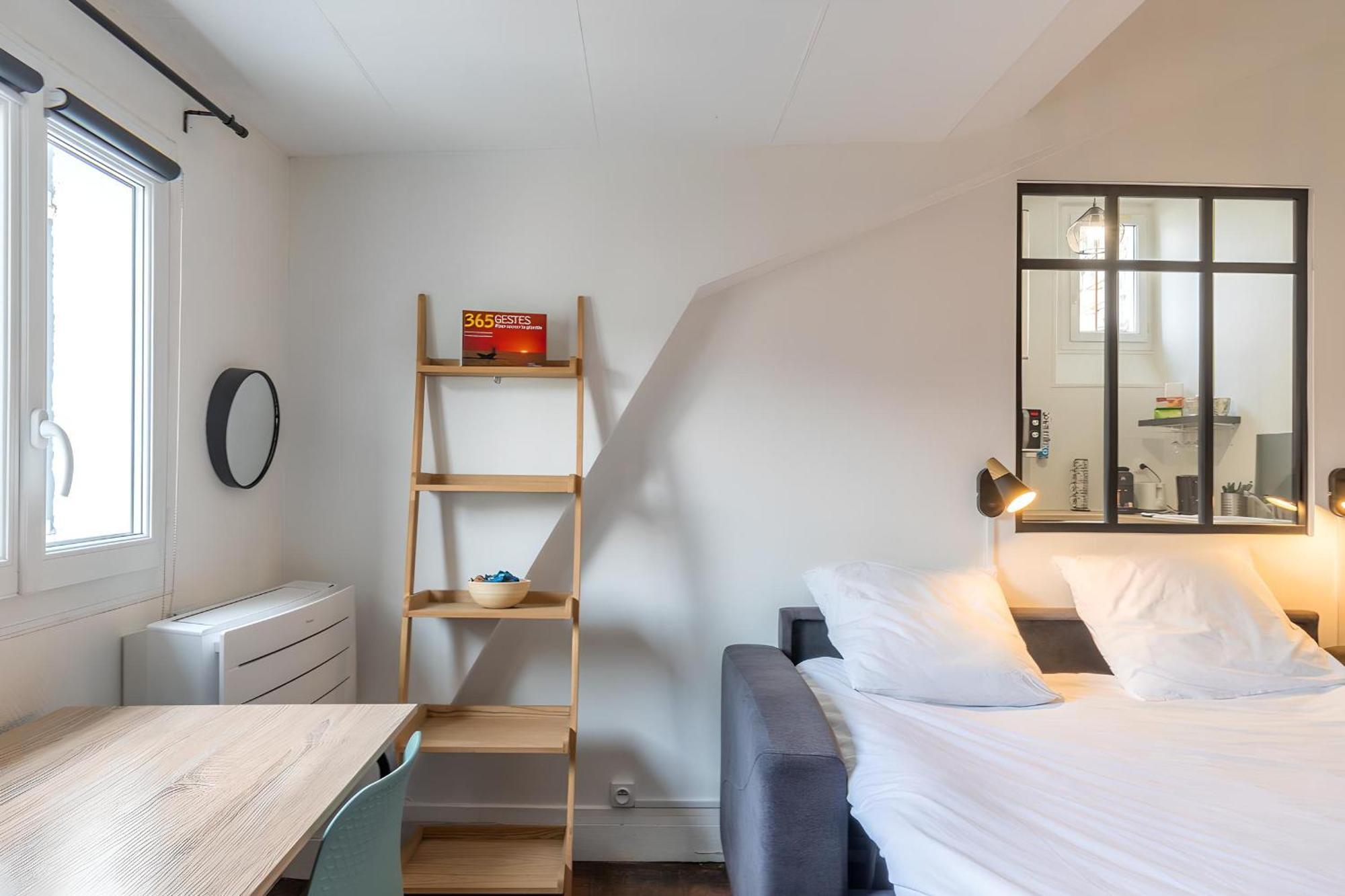 Apartamento La Parenthese Sous Les Toits Fontainebleau Exterior foto